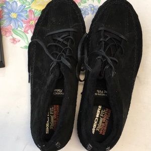 Skechers relax fit .